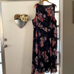 Torrid maxi dress size 22